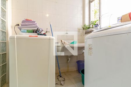 Apartamento à venda com 180m², 4 quartos e 2 vagas Apartamento à venda com 180m², 4 quartos e 2 vagasLavanderia