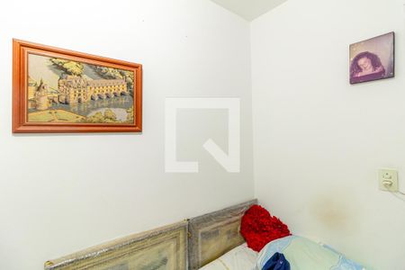 Apartamento à venda com 180m², 4 quartos e 2 vagas Apartamento à venda com 180m², 4 quartos e 2 vagasQuarto de Serviço