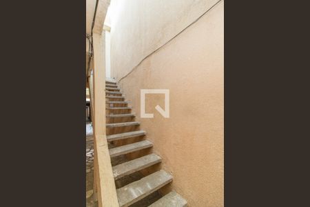 Casa para alugar com 40m², 1 quarto e sem vagaEscadas