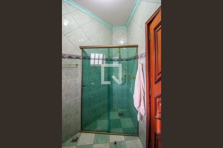 Casa à venda com 400m², 4 quartos e 4 vagasBanheiro da Suíte 2