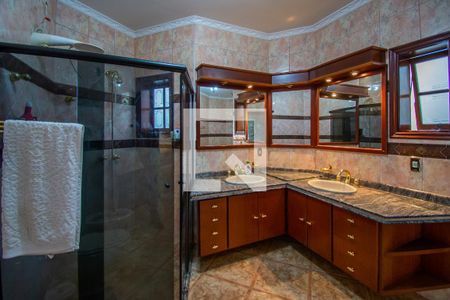 Casa à venda com 400m², 4 quartos e 4 vagasBanheiro da Suíte 1