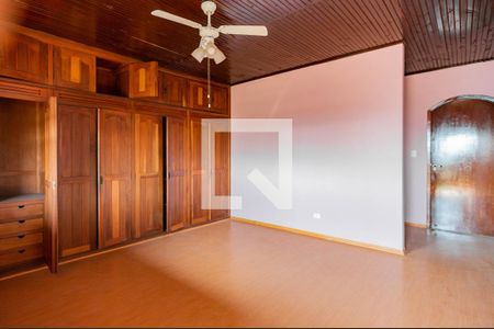 Casa à venda com 200m², 3 quartos e 2 vagasQuarto 2