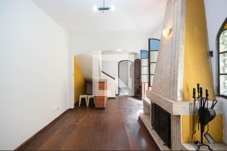 Sala de casa à venda com 3 quartos, 200m² em São Domingos, São Paulo