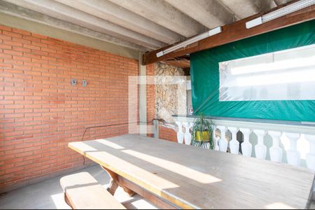 Casa à venda com 200m², 3 quartos e 2 vagasChurrasqueira