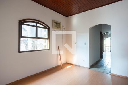 Casa à venda com 200m², 3 quartos e 2 vagasQuarto 3