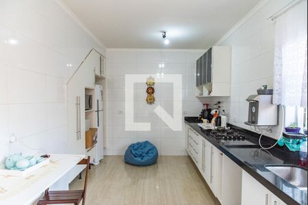 Casa à venda com 185m², 3 quartos e 2 vagasCozinha