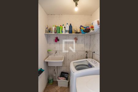 Casa à venda com 185m², 3 quartos e 2 vagasÁrea de serviço