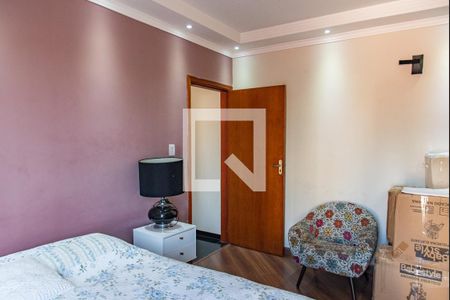 Suíte de casa à venda com 3 quartos, 185m² em Vila Gumercindo, São Paulo