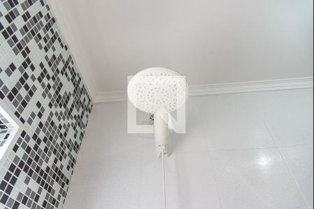 Casa à venda com 185m², 3 quartos e 2 vagasChuveiro