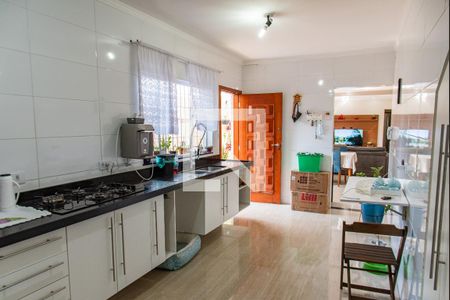 Casa à venda com 185m², 3 quartos e 2 vagasCozinha