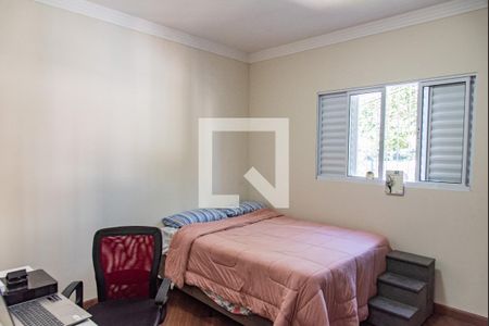 Casa à venda com 185m², 3 quartos e 2 vagasQuarto 2