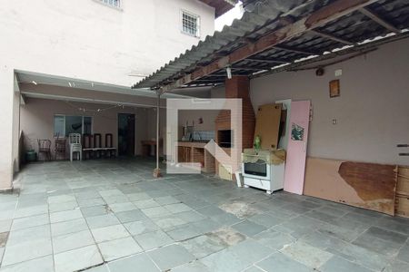 Casa à venda com 478m², 3 quartos e 5 vagasQuintal