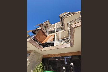 Apartamento à venda com 92m², 3 quartos e 1 vaga Apartamento à venda com 92m², 3 quartos e 1 vagaFachada