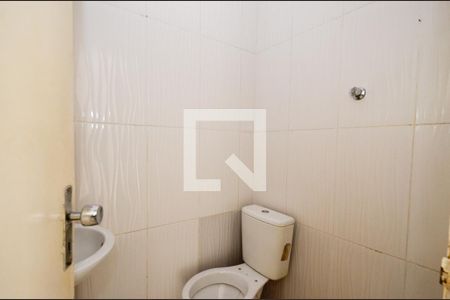 Casa para alugar com 60m², 2 quartos e sem vaga Casa para alugar com 60m², 2 quartos e sem vagaBanheiro