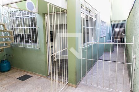 Casa para alugar com 143m², 3 quartos e 2 vagasQuintal