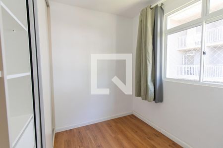 Quarto 1 de apartamento para alugar com 2 quartos, 48m² em Campo de Santana, Curitiba