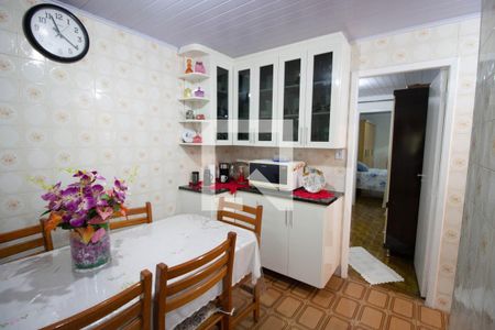 Casa à venda com 244m², 4 quartos e 2 vagas