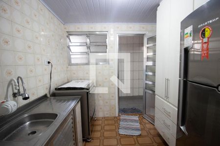 Casa à venda com 244m², 4 quartos e 2 vagas Casa à venda com 244m², 4 quartos e 2 vagasCozinha