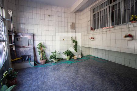 Casa à venda com 244m², 4 quartos e 2 vagas Casa à venda com 244m², 4 quartos e 2 vagasGaragem