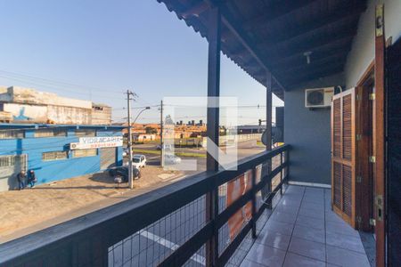 Varanda de casa à venda com 4 quartos, 120m² em Estância Velha, Canoas