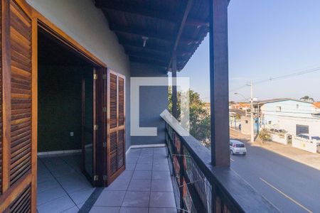 Varanda de casa à venda com 4 quartos, 120m² em Estância Velha, Canoas