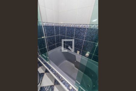 Casa à venda com 120m², 4 quartos e 1 vaga Casa à venda com 120m², 4 quartos e 1 vagaBanheiro com Banheira