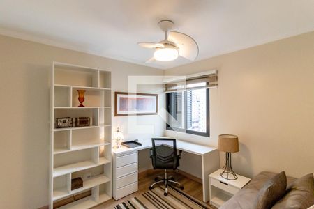 Apartamento à venda com 150m², 3 quartos e 2 vagasQuarto 3