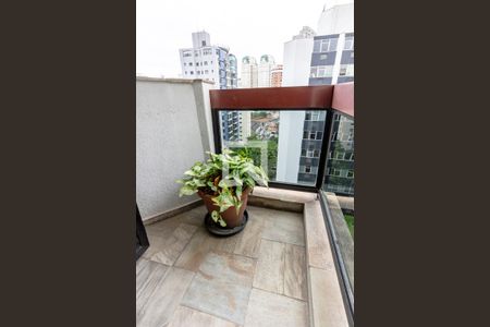 Apartamento à venda com 150m², 3 quartos e 2 vagasSacada do Quarto 1