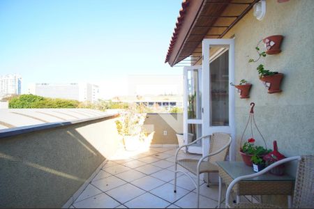 Apartamento à venda com 252m², 4 quartos e 4 vagasTerraço