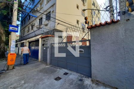 Apartamento à venda com 60m², 2 quartos e 1 vagaFachada