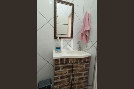 Casa à venda com 250m², 3 quartos e 6 vagasLavabo