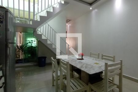 Casa à venda com 250m², 3 quartos e 6 vagasCozinha