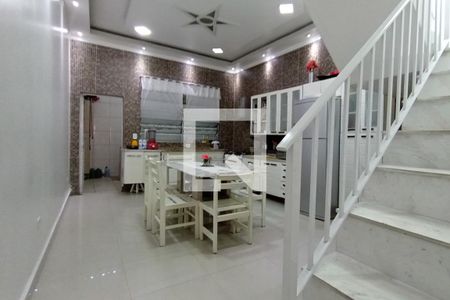 Casa à venda com 250m², 3 quartos e 6 vagasCozinha