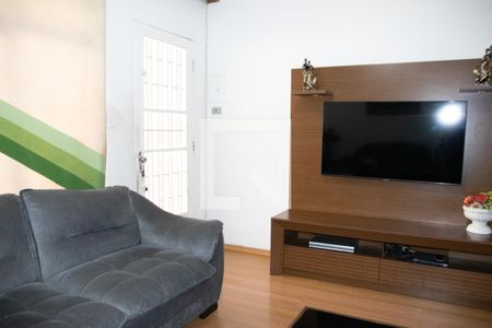 Sala de casa à venda com 3 quartos, 133m² em Vila Constança, São Paulo