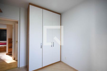 Apartamento para alugar com 120m², 3 quartos e 3 vagas Apartamento para alugar com 120m², 3 quartos e 3 vagasQuarto