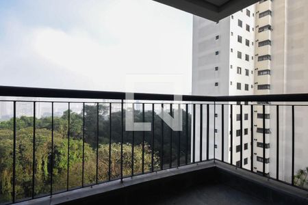 Varanda de apartamento para alugar com 3 quartos, 120m² em Vila Suzana, São Paulo