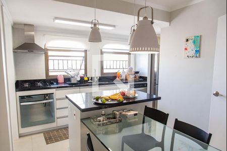 Apartamento à venda com 142m², 3 quartos e 2 vagasCozinha