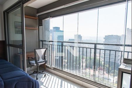 Varanda de kitnet/studio para alugar com 1 quarto, 25m² em Indianópolis, São Paulo