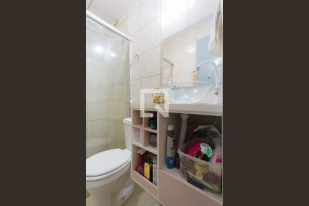 Apartamento à venda com 72m², 3 quartos e 1 vaga Apartamento à venda com 72m², 3 quartos e 1 vagaBanheiro da Suíte