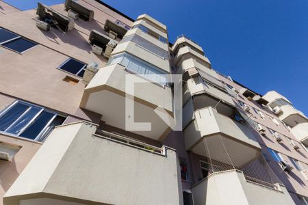 Apartamento à venda com 72m², 3 quartos e 1 vaga Apartamento à venda com 72m², 3 quartos e 1 vagaFachada