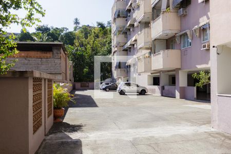 Apartamento à venda com 72m², 3 quartos e 1 vaga Apartamento à venda com 72m², 3 quartos e 1 vagaÁrea Comum