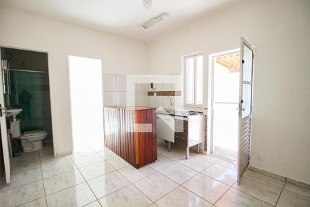 sala / cozinha de apartamento para alugar com 1 quarto, 30m² em Água Fria, São Paulo