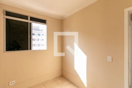 Quarto 1 de apartamento para alugar com 2 quartos, 55m² em Camargos, Belo Horizonte