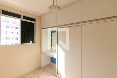 Quarto 2 de apartamento para alugar com 2 quartos, 55m² em Camargos, Belo Horizonte