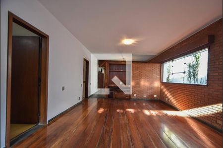 Casa à venda com 281m², 3 quartos e 2 vagasSuíte 01