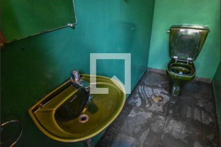 Casa à venda com 281m², 3 quartos e 2 vagasBanheiro de Serviços 02