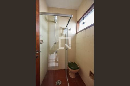 Casa à venda com 281m², 3 quartos e 2 vagasBanheiro de Serviços 