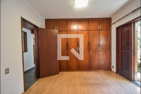 Casa à venda com 281m², 3 quartos e 2 vagasSuíte 01