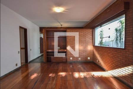 Casa à venda com 281m², 3 quartos e 2 vagasSuíte 01