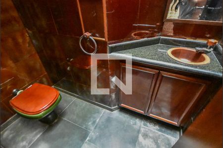 Casa à venda com 281m², 3 quartos e 2 vagasLavabo